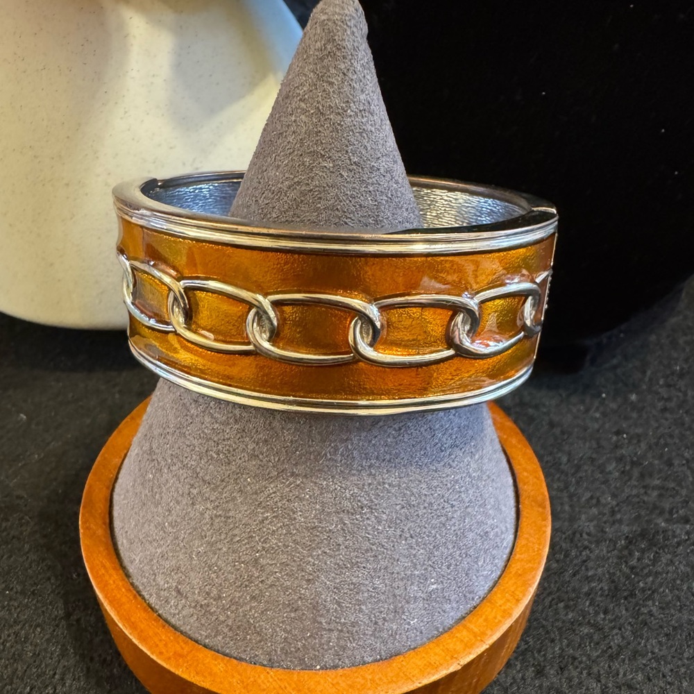 Bronze enamel, with silver tone  chain link design, hinged bracelet